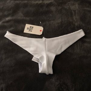 NWT 🤍🌸 Billabong Bikini Bottoms